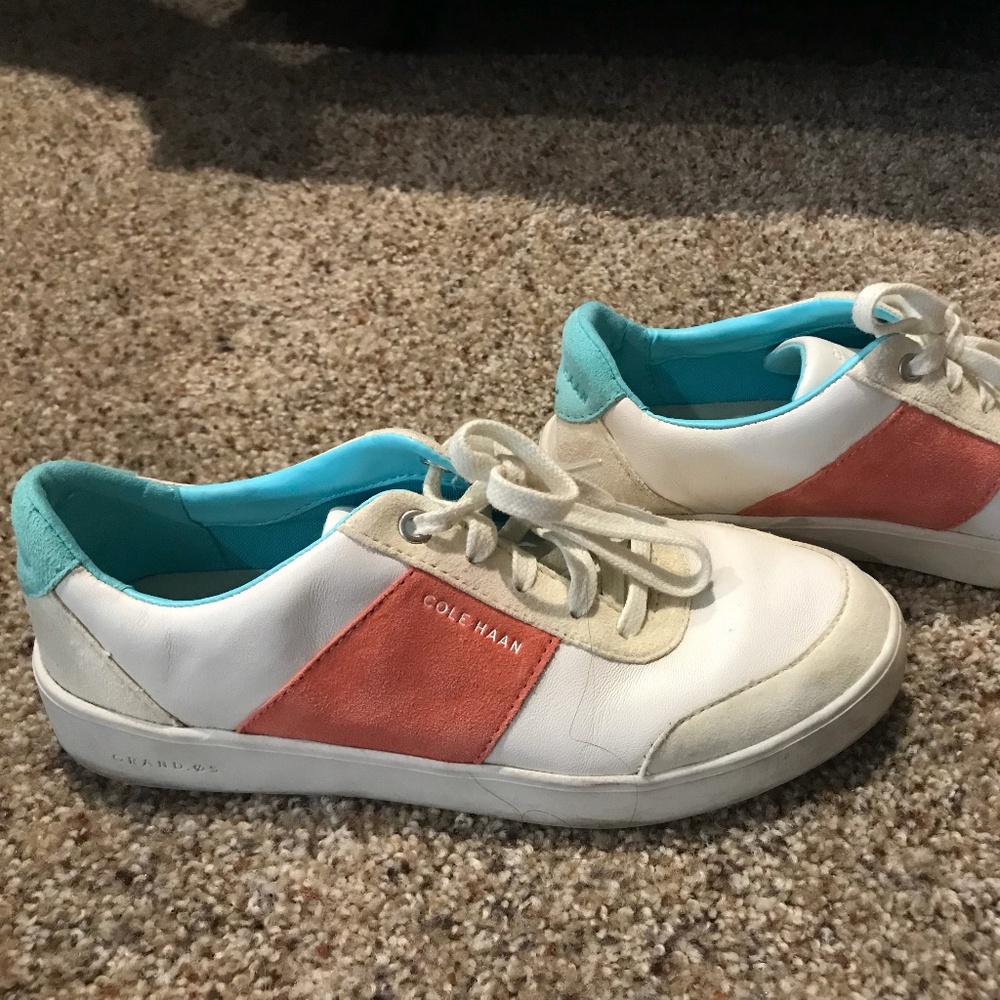 Cole Hahn cream streetwear tennis shoes